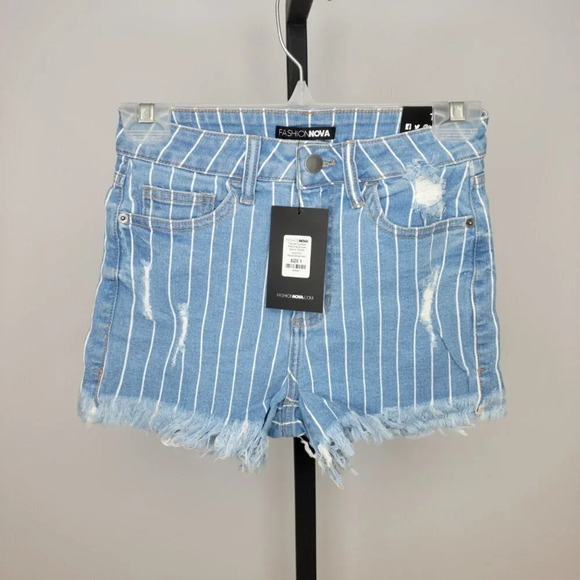 FASHION Nova High Rise - Picture 1 of 5